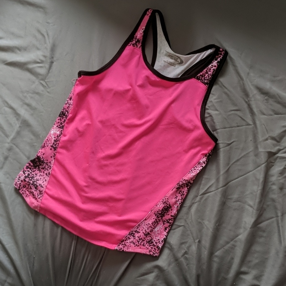 Kids athletic wear